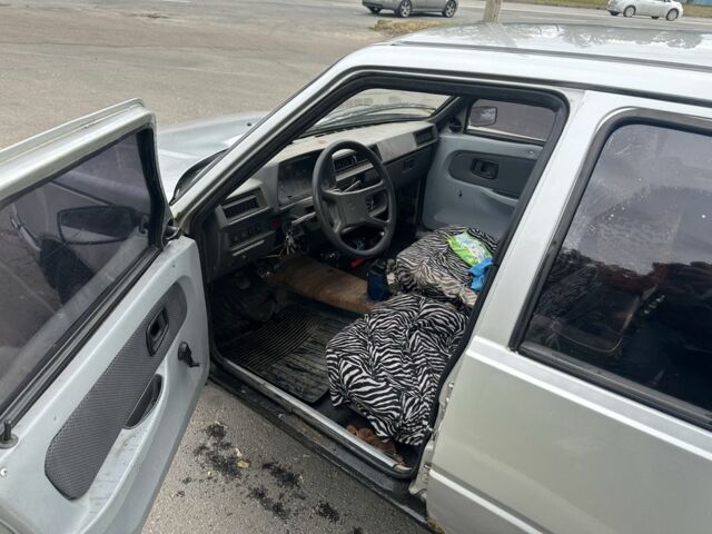 Серый ЗАЗ 1103 Славута, объемом двигателя 1.2 л и пробегом 112 тыс. км за 607 $, фото 4 на Automoto.ua