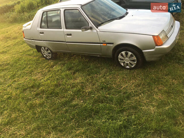 Серый ЗАЗ 1103 Славута, объемом двигателя 1.3 л и пробегом 126 тыс. км за 1100 $, фото 5 на Automoto.ua