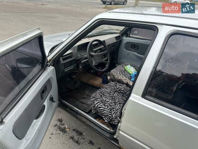 Серый ЗАЗ 1103 Славута, объемом двигателя 1.2 л и пробегом 112 тыс. км за 607 $, фото 2 на Automoto.ua