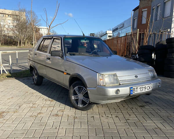 Сірий ЗАЗ 1103 Славута, об'ємом двигуна 1.2 л та пробігом 186 тис. км за 950 $, фото 12 на Automoto.ua