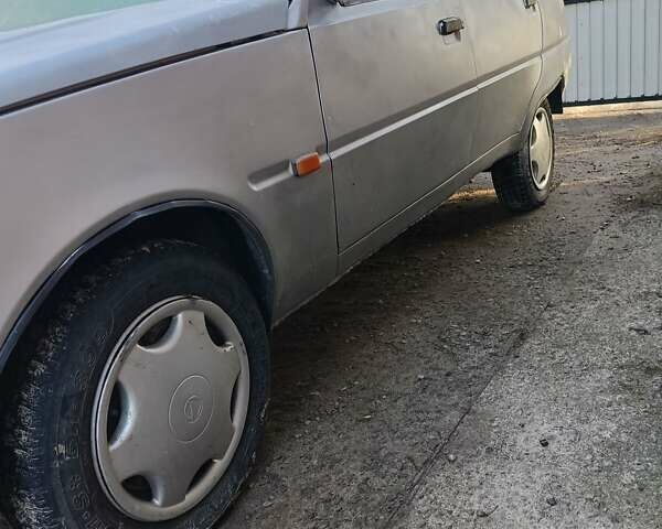 ЗАЗ 1103 Славута 2003 в Виннице на Automoto.ua Серый ЗАЗ 1103 Славута, объемом двигателя 1.2 л и пробегом 240 тыс. км за 1100 $, фото 7 на Automoto.ua