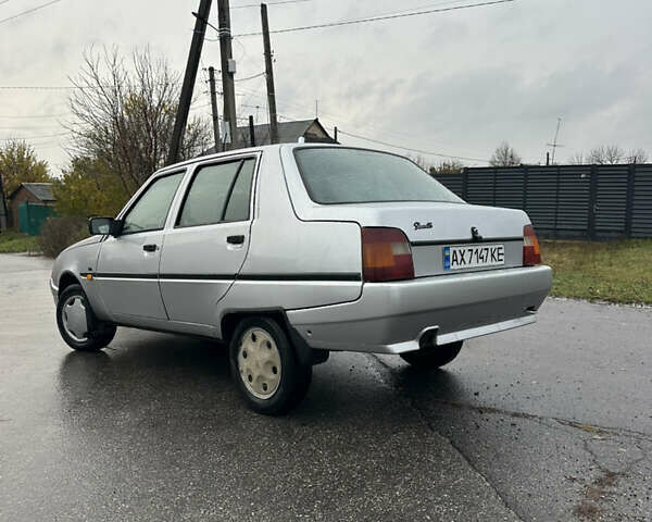 ЗАЗ 1103 Славута 2003 в Дергачах на Automoto.ua Серый ЗАЗ 1103 Славута, объемом двигателя 1.2 л и пробегом 68 тыс. км за 1400 $, фото 3 на Automoto.ua