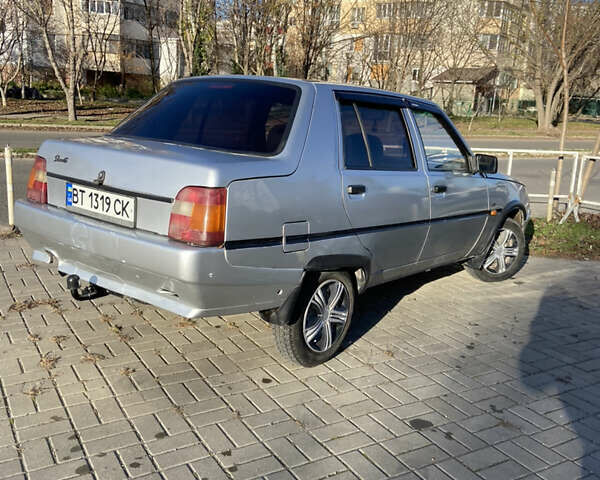 Сірий ЗАЗ 1103 Славута, об'ємом двигуна 1.2 л та пробігом 186 тис. км за 950 $, фото 13 на Automoto.ua