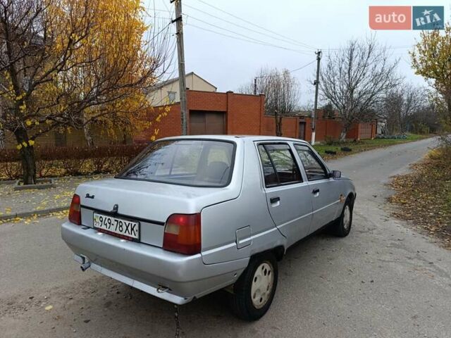 Серый ЗАЗ 1103 Славута, объемом двигателя 0 л и пробегом 165 тыс. км за 950 $, фото 9 на Automoto.ua