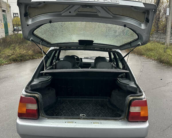 ЗАЗ 1103 Славута 2003 в Дергачах на Automoto.ua Серый ЗАЗ 1103 Славута, объемом двигателя 1.2 л и пробегом 68 тыс. км за 1400 $, фото 8 на Automoto.ua