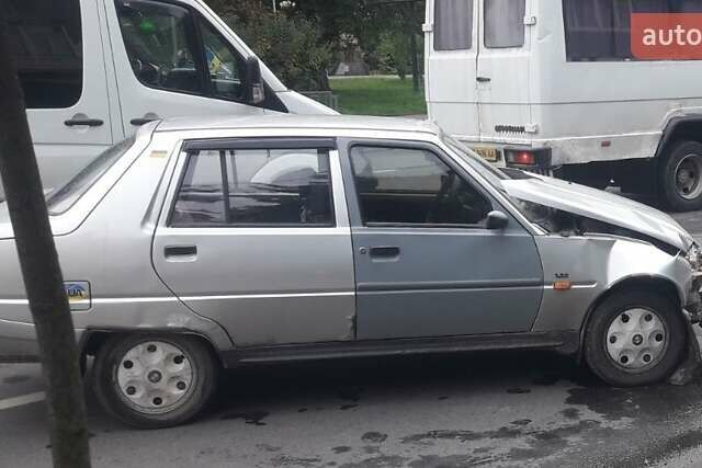 Серый ЗАЗ 1103 Славута, объемом двигателя 1.2 л и пробегом 100 тыс. км за 420 $, фото 3 на Automoto.ua