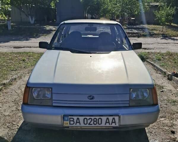 Серый ЗАЗ 1103 Славута, объемом двигателя 1.2 л и пробегом 52 тыс. км за 1200 $, фото 4 на Automoto.ua