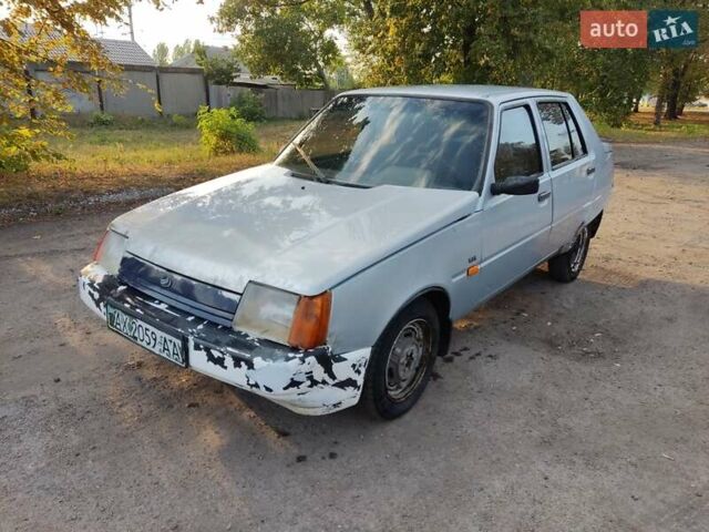 Серый ЗАЗ 1103 Славута, объемом двигателя 1.2 л и пробегом 100 тыс. км за 704 $, фото 3 на Automoto.ua