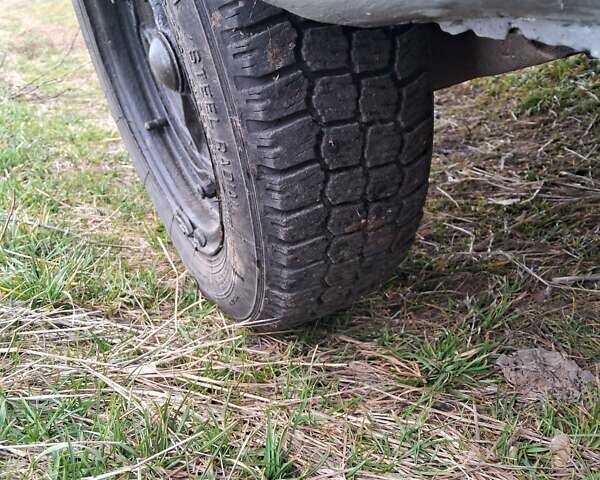 Серый ЗАЗ 1103 Славута, объемом двигателя 1.2 л и пробегом 227 тыс. км за 431 $, фото 7 на Automoto.ua