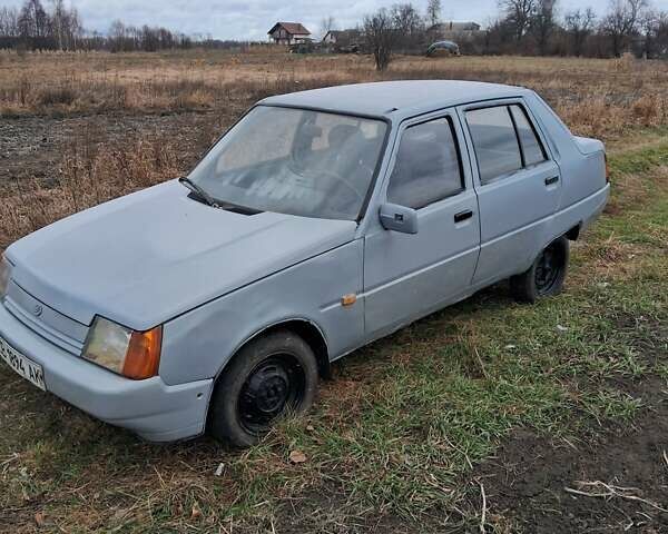 Серый ЗАЗ 1103 Славута, объемом двигателя 1.2 л и пробегом 227 тыс. км за 431 $, фото 2 на Automoto.ua