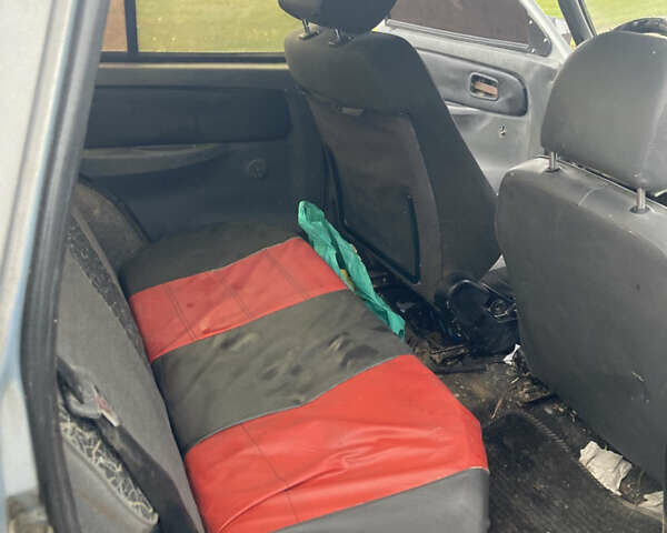 Серый ЗАЗ 1103 Славута, объемом двигателя 1.2 л и пробегом 240 тыс. км за 625 $, фото 4 на Automoto.ua