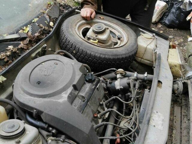 ЗАЗ 1103 Славута 2004 у Одесі на Automoto.ua Сірий ЗАЗ 1103 Славута, об'ємом двигуна 1.2 л та пробігом 200 тис. км за 350 $, фото 3 на Automoto.ua