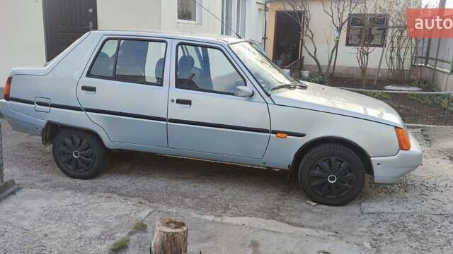 Серый ЗАЗ 1103 Славута, объемом двигателя 1.2 л и пробегом 60 тыс. км за 1550 $, фото 7 на Automoto.ua