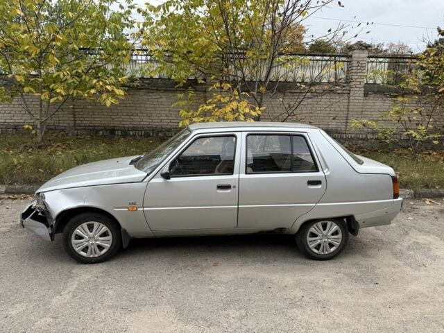 Сірий ЗАЗ 1103 Славута, об'ємом двигуна 1.2 л та пробігом 172 тис. км за 600 $, фото 1 на Automoto.ua