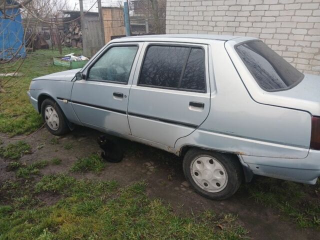 Сірий ЗАЗ 1103 Славута, об'ємом двигуна 1.2 л та пробігом 250 тис. км за 1000 $, фото 5 на Automoto.ua