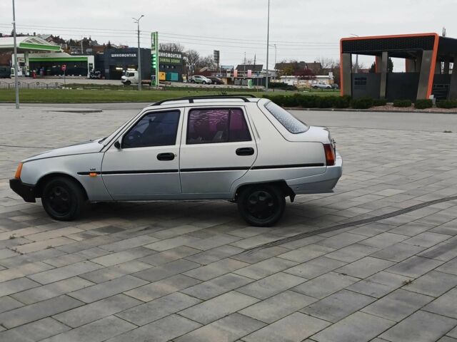 Серый ЗАЗ 1103 Славута, объемом двигателя 1.2 л и пробегом 84 тыс. км за 950 $, фото 13 на Automoto.ua