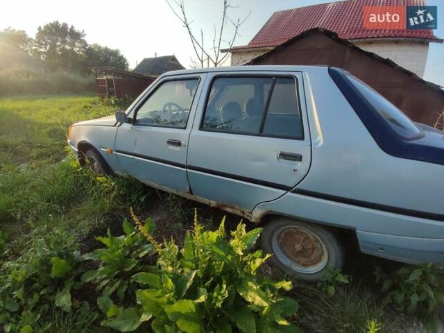 Серый ЗАЗ 1103 Славута, объемом двигателя 1.2 л и пробегом 90 тыс. км за 700 $, фото 4 на Automoto.ua
