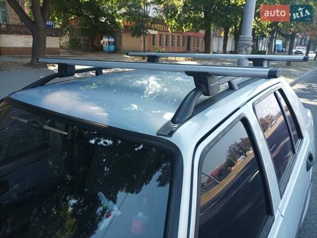 Серый ЗАЗ 1103 Славута, объемом двигателя 1.2 л и пробегом 200 тыс. км за 600 $, фото 4 на Automoto.ua