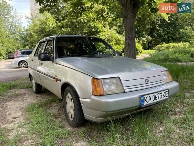 Серый ЗАЗ 1103 Славута, объемом двигателя 1.2 л и пробегом 197 тыс. км за 999 $, фото 5 на Automoto.ua