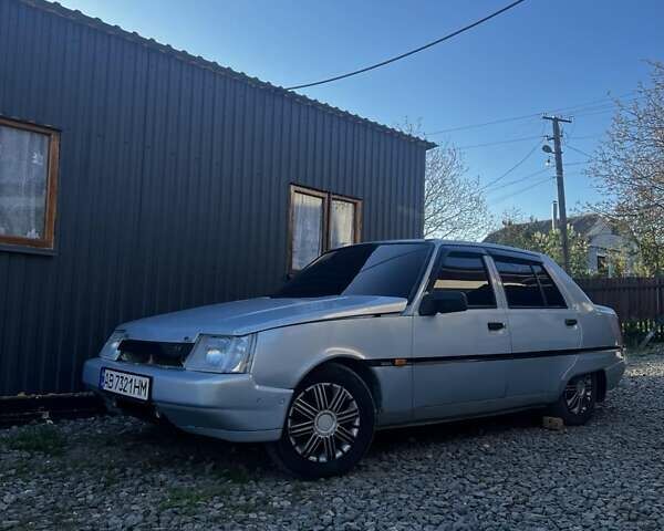 Серый ЗАЗ 1103 Славута, объемом двигателя 1.2 л и пробегом 125 тыс. км за 1250 $, фото 2 на Automoto.ua