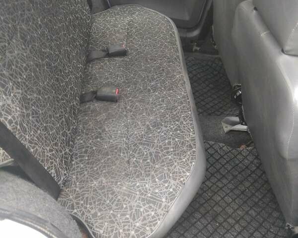 Серый ЗАЗ 1103 Славута, объемом двигателя 1.2 л и пробегом 107 тыс. км за 550 $, фото 9 на Automoto.ua