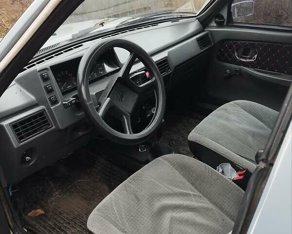 Серый ЗАЗ 1103 Славута, объемом двигателя 1.2 л и пробегом 135 тыс. км за 600 $, фото 2 на Automoto.ua