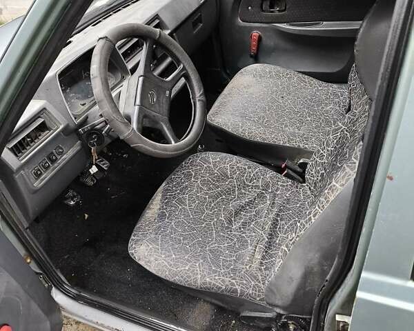 Серый ЗАЗ 1103 Славута, объемом двигателя 1.2 л и пробегом 189 тыс. км за 400 $, фото 5 на Automoto.ua