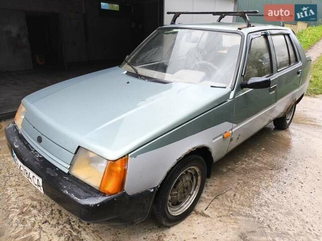 Серый ЗАЗ 1103 Славута, объемом двигателя 1.2 л и пробегом 189 тыс. км за 400 $, фото 9 на Automoto.ua