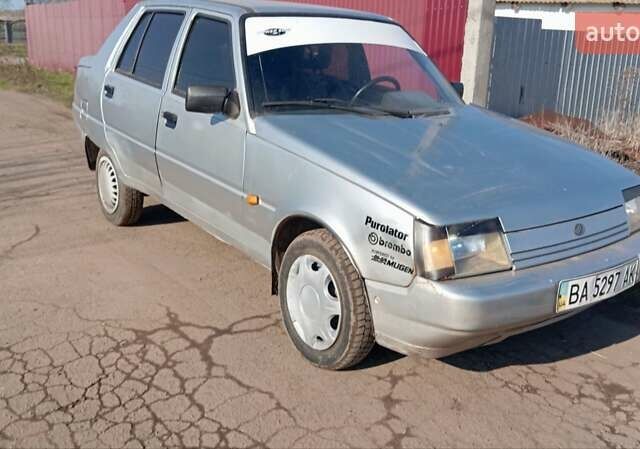 Сірий ЗАЗ 1103 Славута, об'ємом двигуна 1.2 л та пробігом 212 тис. км за 700 $, фото 2 на Automoto.ua