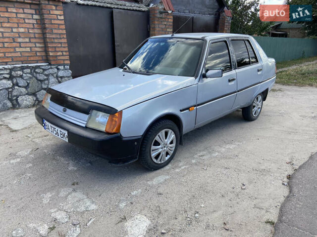 Серый ЗАЗ 1103 Славута, объемом двигателя 1.2 л и пробегом 160 тыс. км за 900 $, фото 1 на Automoto.ua