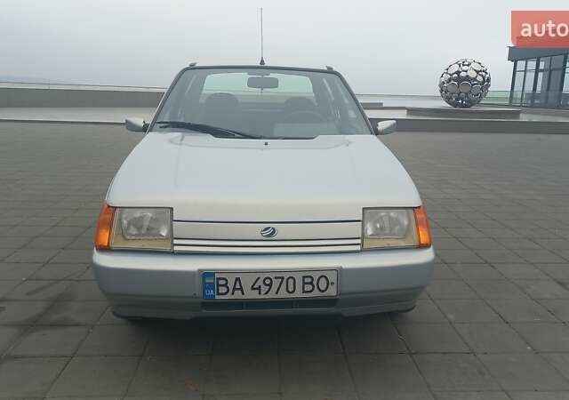 Серый ЗАЗ 1103 Славута, объемом двигателя 1.2 л и пробегом 69 тыс. км за 1900 $, фото 2 на Automoto.ua