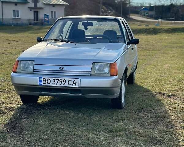 Серый ЗАЗ 1103 Славута, объемом двигателя 1.2 л и пробегом 44 тыс. км за 1500 $, фото 1 на Automoto.ua