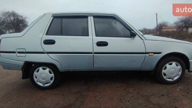 Серый ЗАЗ 1103 Славута, объемом двигателя 1.2 л и пробегом 70 тыс. км за 1200 $, фото 2 на Automoto.ua