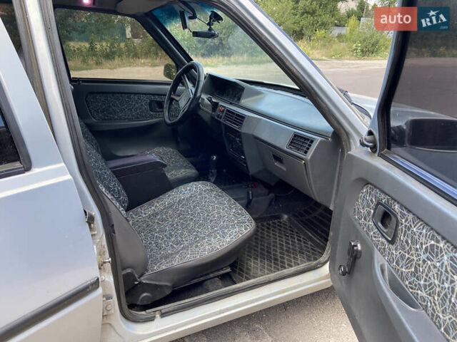 Серый ЗАЗ 1103 Славута, объемом двигателя 1.2 л и пробегом 160 тыс. км за 900 $, фото 10 на Automoto.ua