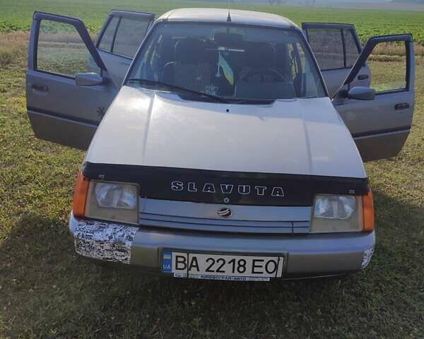 Серый ЗАЗ 1103 Славута, объемом двигателя 1.2 л и пробегом 152 тыс. км за 1399 $, фото 5 на Automoto.ua