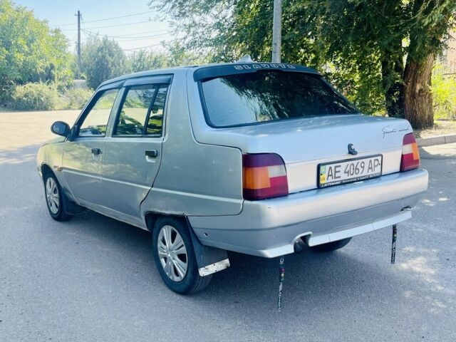 Серый ЗАЗ 1103 Славута, объемом двигателя 1.2 л и пробегом 120 тыс. км за 650 $, фото 4 на Automoto.ua