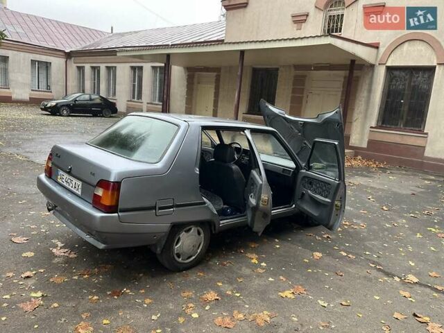 Серый ЗАЗ 1103 Славута, объемом двигателя 1.2 л и пробегом 20 тыс. км за 1300 $, фото 5 на Automoto.ua