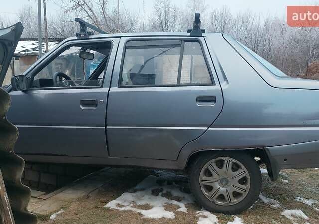 Серый ЗАЗ 1103 Славута, объемом двигателя 1.2 л и пробегом 220 тыс. км за 950 $, фото 18 на Automoto.ua