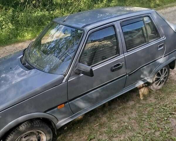 Серый ЗАЗ 1103 Славута, объемом двигателя 1.2 л и пробегом 80 тыс. км за 900 $, фото 4 на Automoto.ua