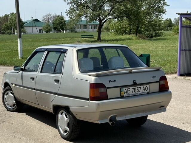 Серый ЗАЗ 1103 Славута, объемом двигателя 1.3 л и пробегом 120 тыс. км за 1800 $, фото 1 на Automoto.ua