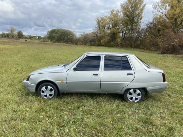 Серый ЗАЗ 1103 Славута, объемом двигателя 1.2 л и пробегом 1000 тыс. км за 1400 $, фото 1 на Automoto.ua