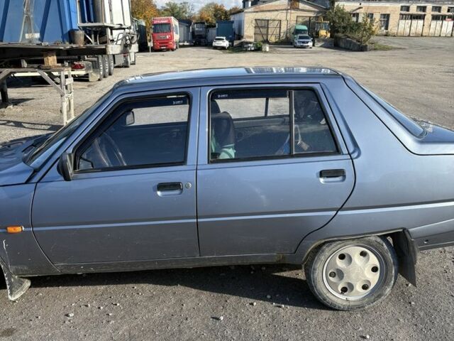 Серый ЗАЗ 1103 Славута, объемом двигателя 1.3 л и пробегом 100 тыс. км за 1650 $, фото 1 на Automoto.ua