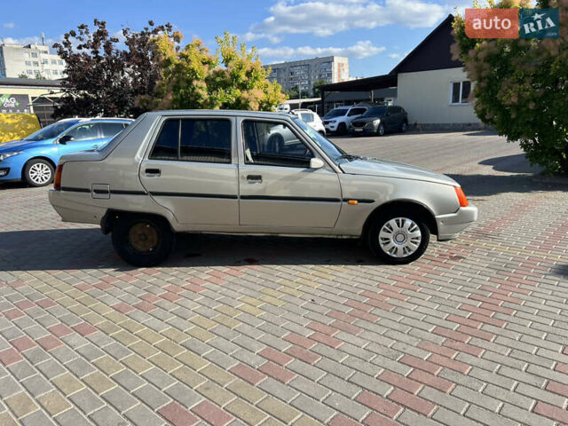 Серый ЗАЗ 1103 Славута, объемом двигателя 1.2 л и пробегом 100 тыс. км за 1800 $, фото 3 на Automoto.ua