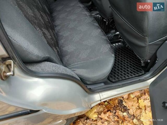 Серый ЗАЗ 1103 Славута, объемом двигателя 1.2 л и пробегом 100 тыс. км за 2000 $, фото 17 на Automoto.ua