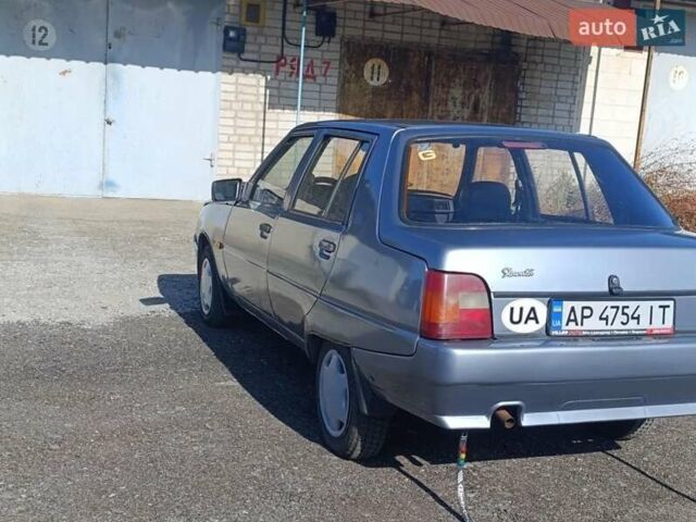 Серый ЗАЗ 1103 Славута, объемом двигателя 1.2 л и пробегом 257 тыс. км за 1400 $, фото 2 на Automoto.ua