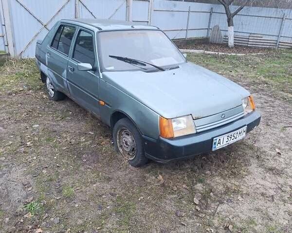 Серый ЗАЗ 1103 Славута, объемом двигателя 1.2 л и пробегом 200 тыс. км за 262 $, фото 2 на Automoto.ua