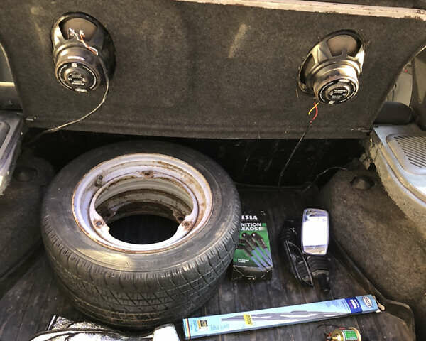 Серый ЗАЗ 1103 Славута, объемом двигателя 1.2 л и пробегом 100 тыс. км за 999 $, фото 17 на Automoto.ua