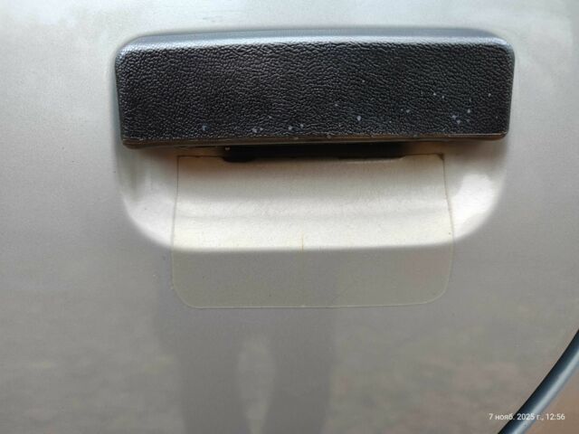 Сірий ЗАЗ 1103 Славута, об'ємом двигуна 1.2 л та пробігом 100 тис. км за 2000 $, фото 10 на Automoto.ua