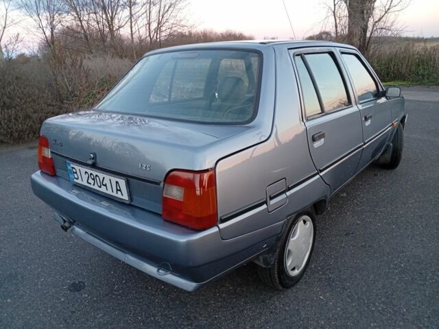 Серый ЗАЗ 1103 Славута, объемом двигателя 1.2 л и пробегом 106 тыс. км за 1350 $, фото 3 на Automoto.ua