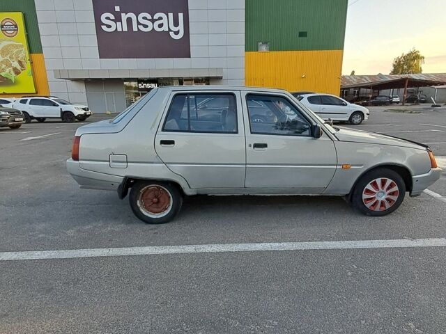 Серый ЗАЗ 1103 Славута, объемом двигателя 0 л и пробегом 118 тыс. км за 1000 $, фото 7 на Automoto.ua